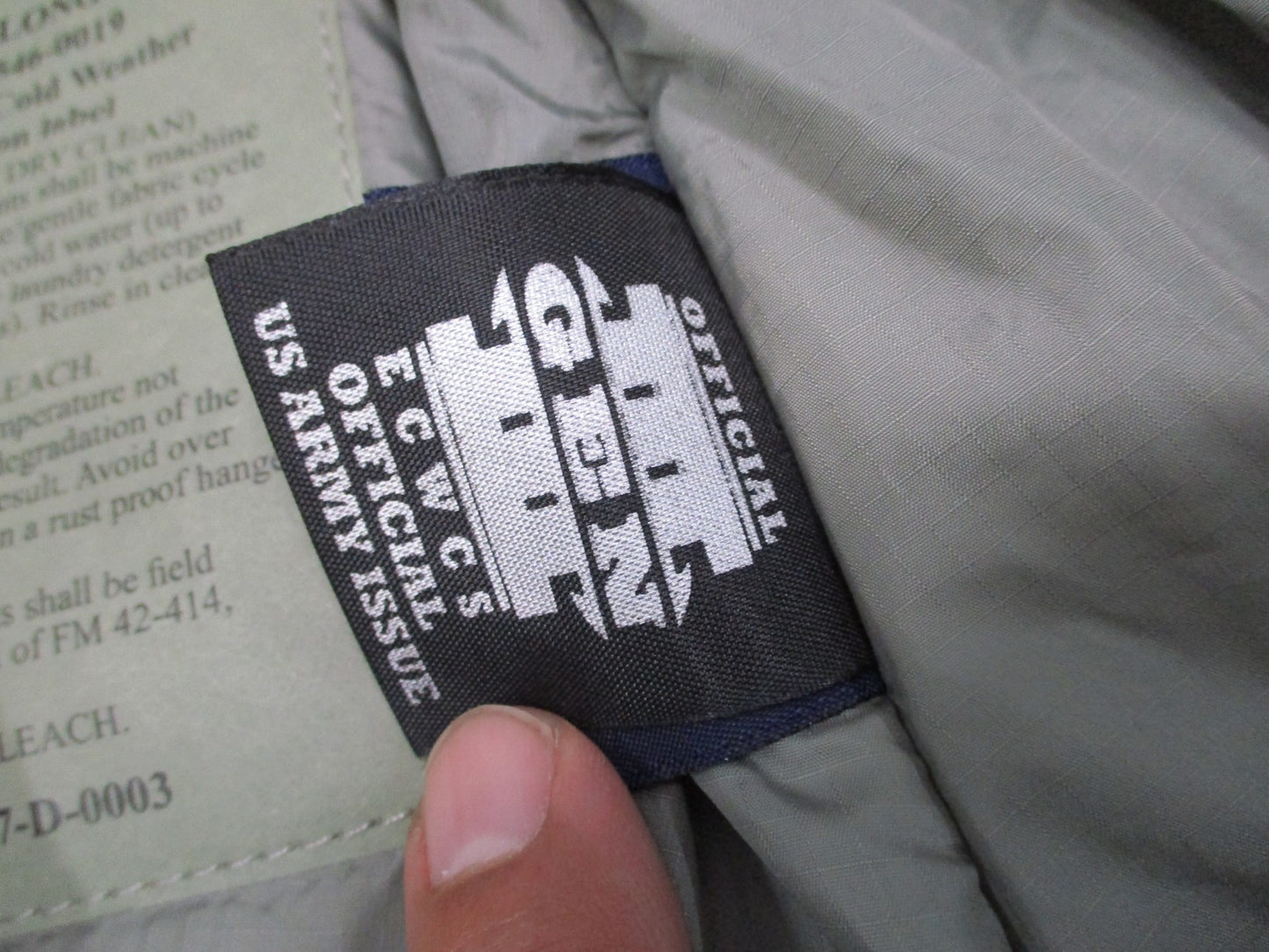 US Army Issue ECWCS Trousers M Long Extreme Cold Weather Pants w/ Zippers