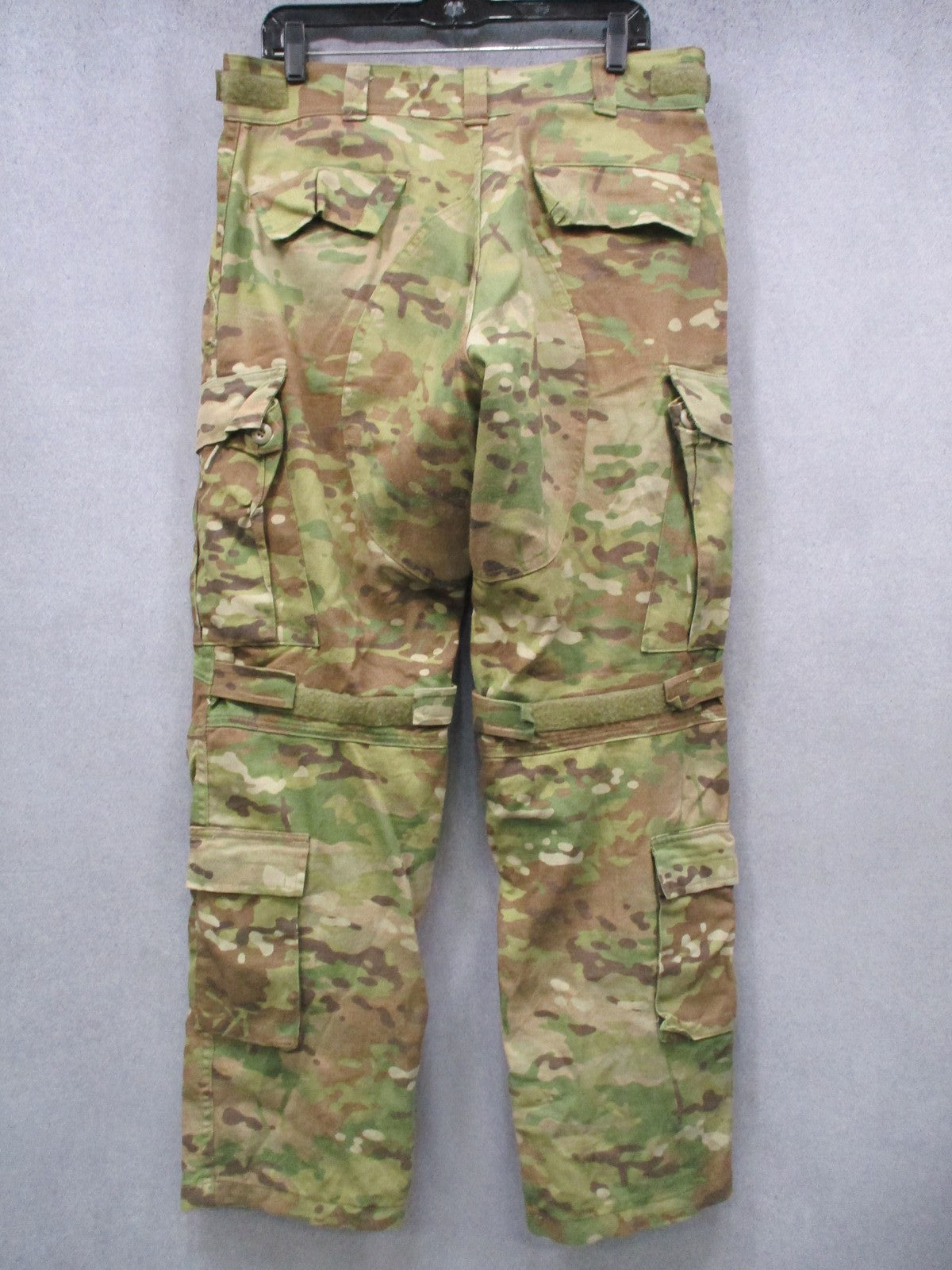 ARMY ADVANCED COMBAT PANTS W/ CRYE KNEE PAD SLOTS MEDIUM/REGULAR MULTICAM OCP