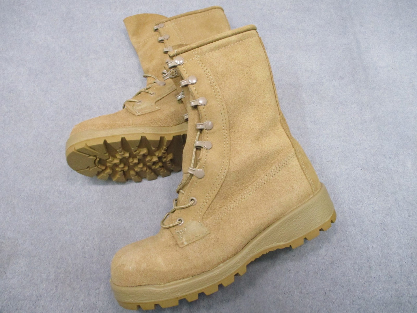 Bates 11461A USGI Cold Wet Weather Boots Tan Size 6R Gore-Tex Vibram 8430-01-619