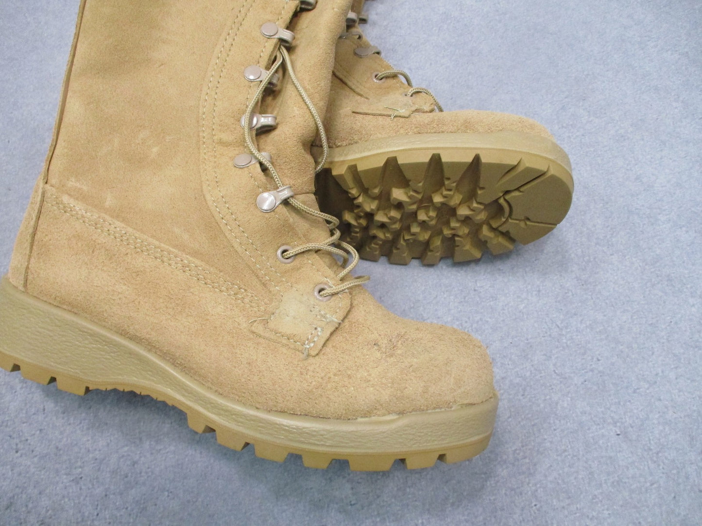 Bates 11461A USGI Cold Wet Weather Boots Tan Size 6R Gore-Tex Vibram 8430-01-619