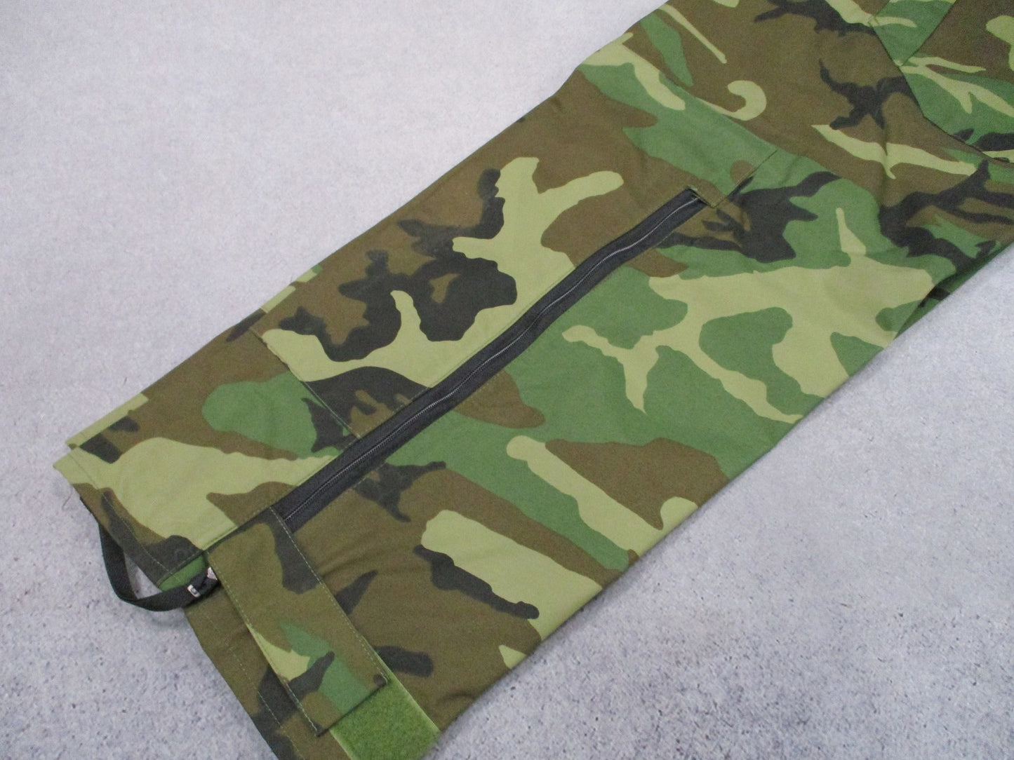 US Military ECWCS Gore-Tex Trousers Woodland Camo Small X-Short Waterproof Pants