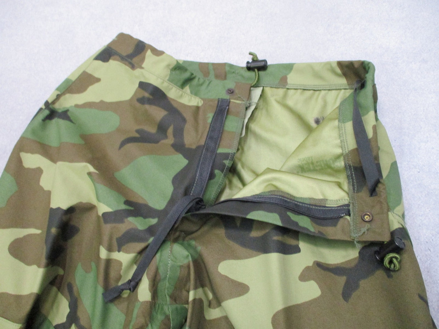 US Military ECWCS Gore-Tex Trousers Woodland Camo Small X-Short Waterproof Pants