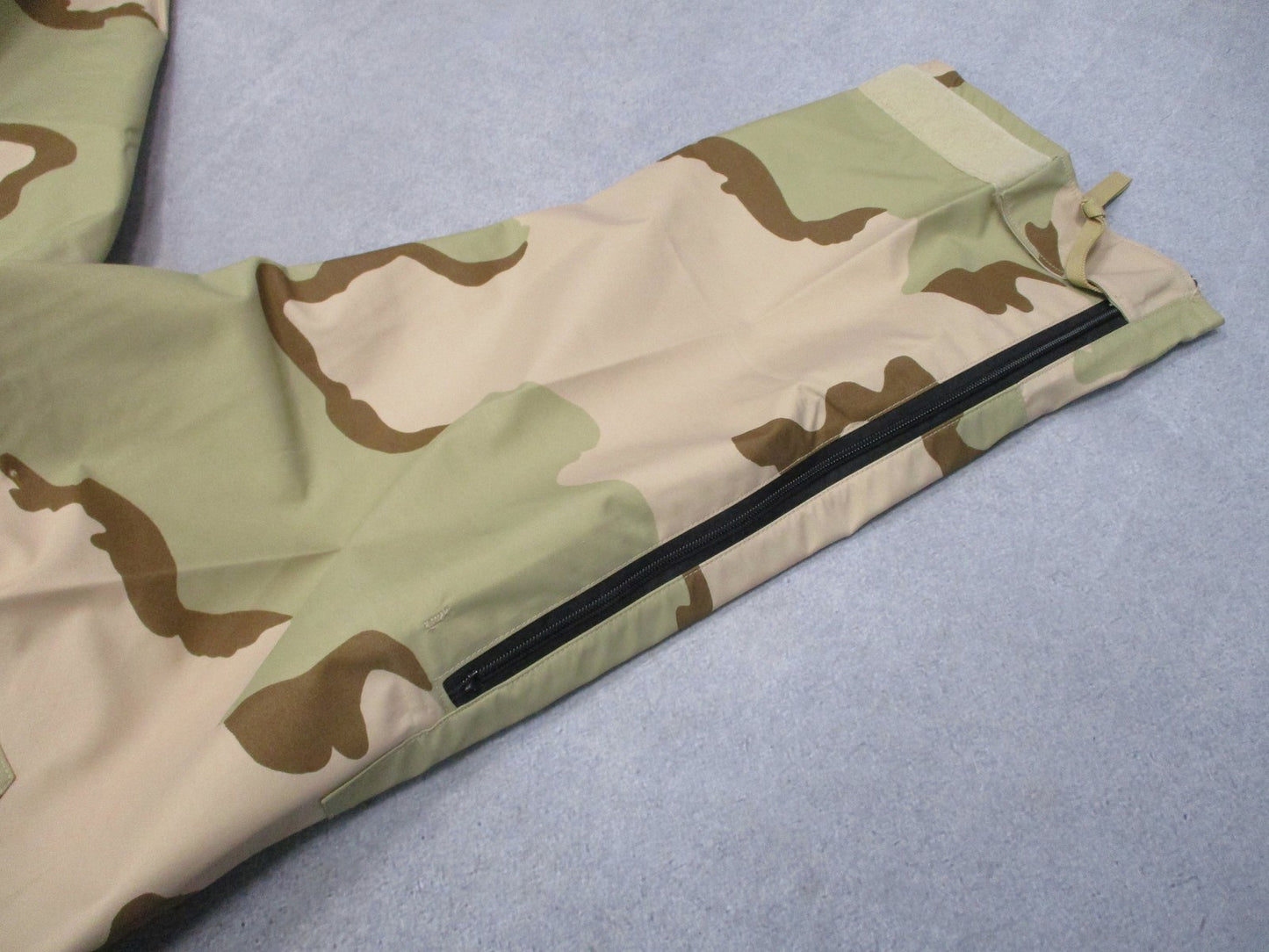 US ECWCS Gen II Gore-Tex Trousers 3 Color Desert Small X-Short 8415-01-475-3664