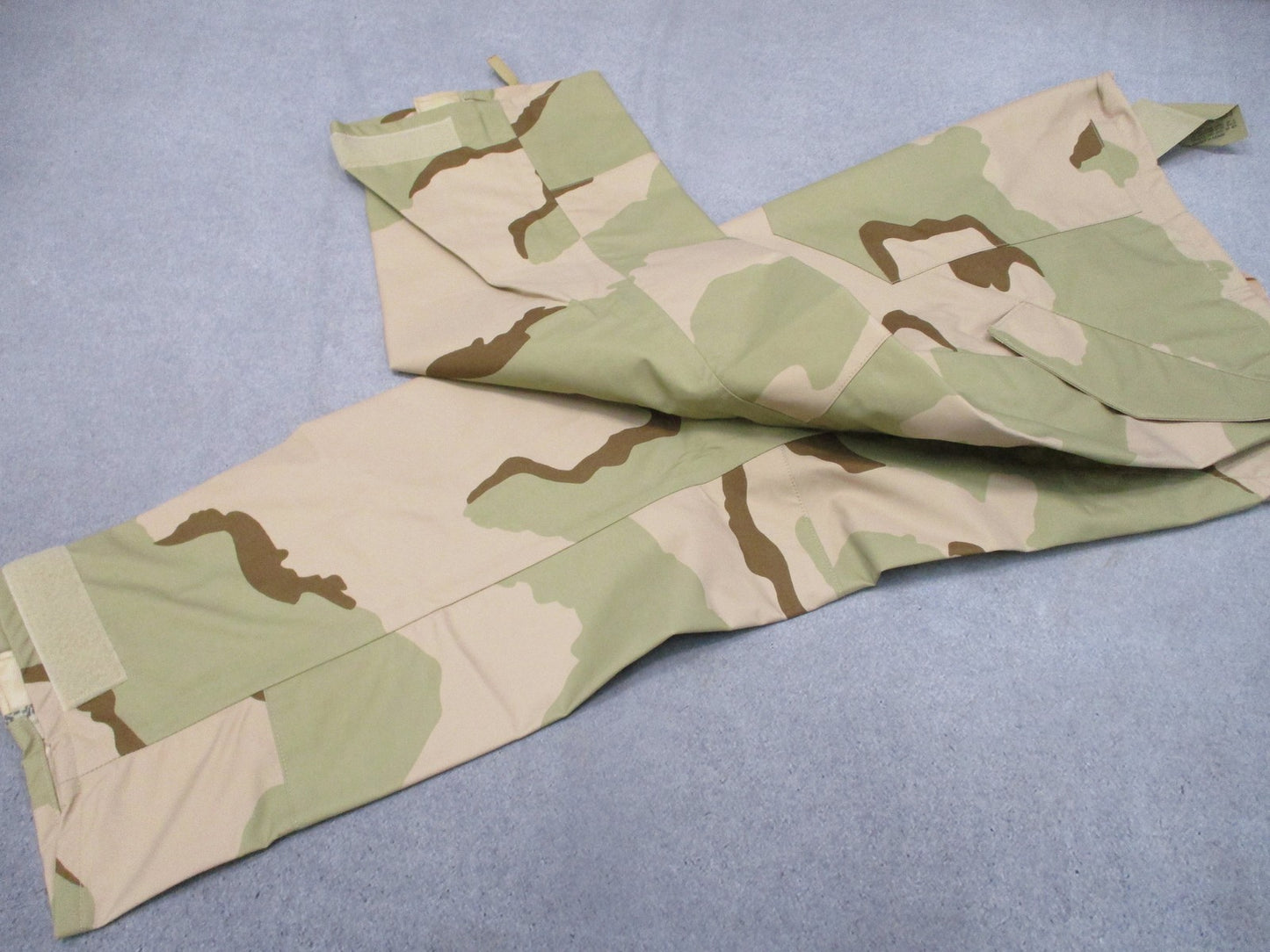 US ECWCS Gen II Gore-Tex Trousers 3 Color Desert Small X-Short 8415-01-475-3664