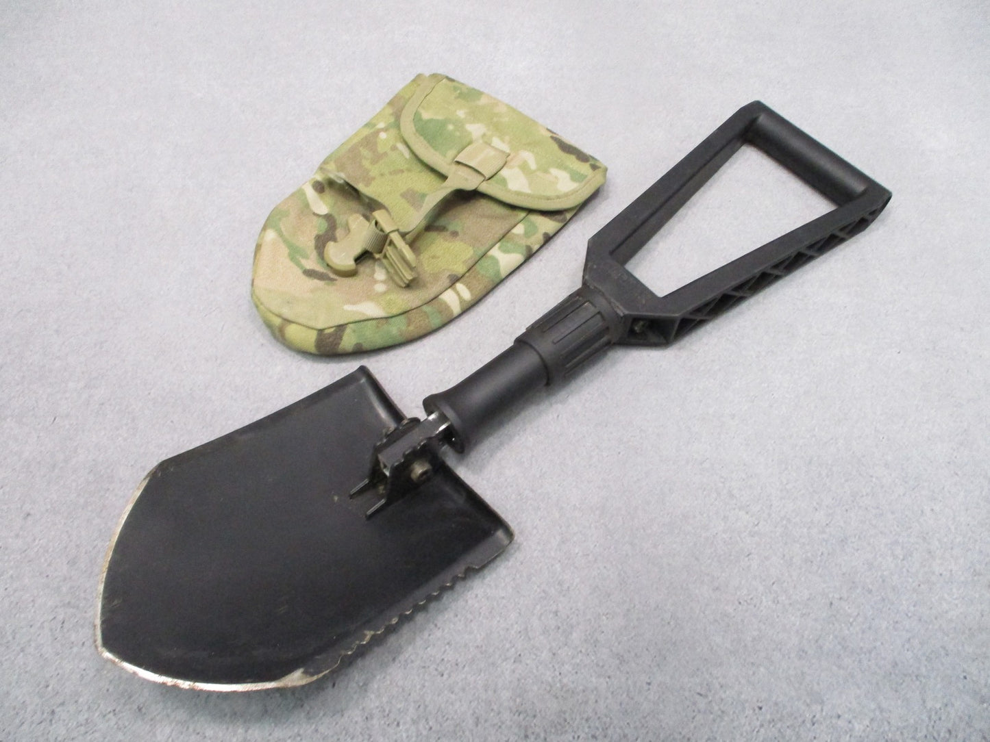 USGI Gerber Entrenching Tool E-Tool w/ Eagle Industries Multicam MOLLE II Pouch