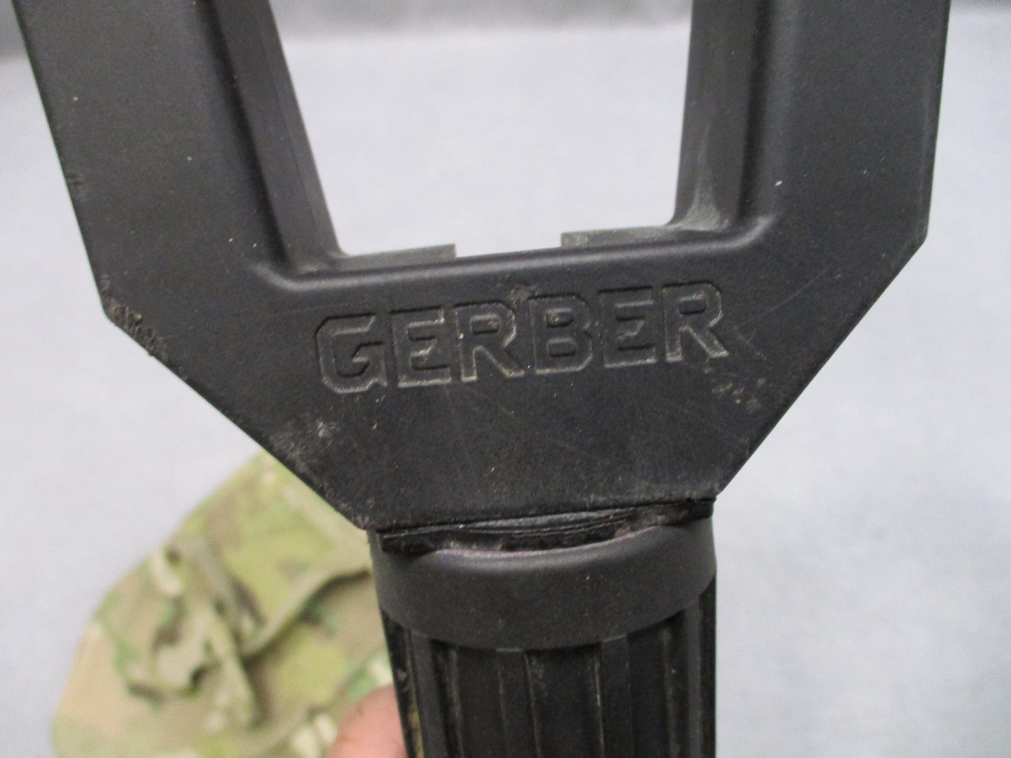 USGI Gerber Entrenching Tool E-Tool w/ Eagle Industries Multicam MOLLE II Pouch