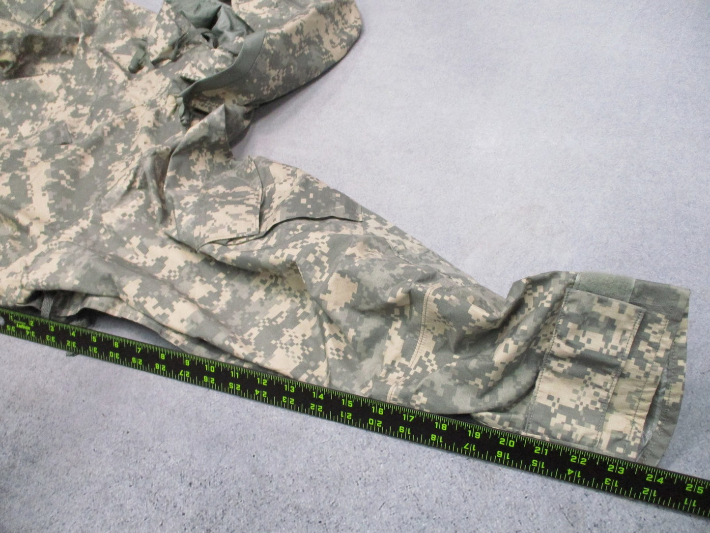 US Military ECWCS Gen II Cold Weather Parka UCP Camo Medium Regular Tennier