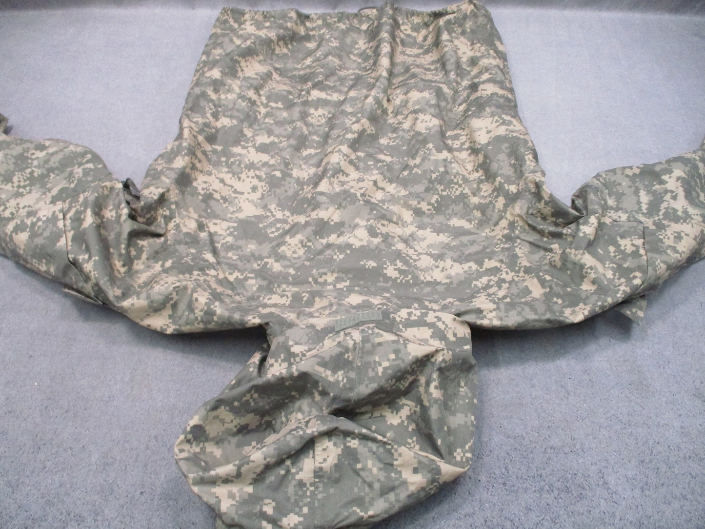 US Military ECWCS Gen II Cold Weather Parka UCP Camo Medium Regular Tennier