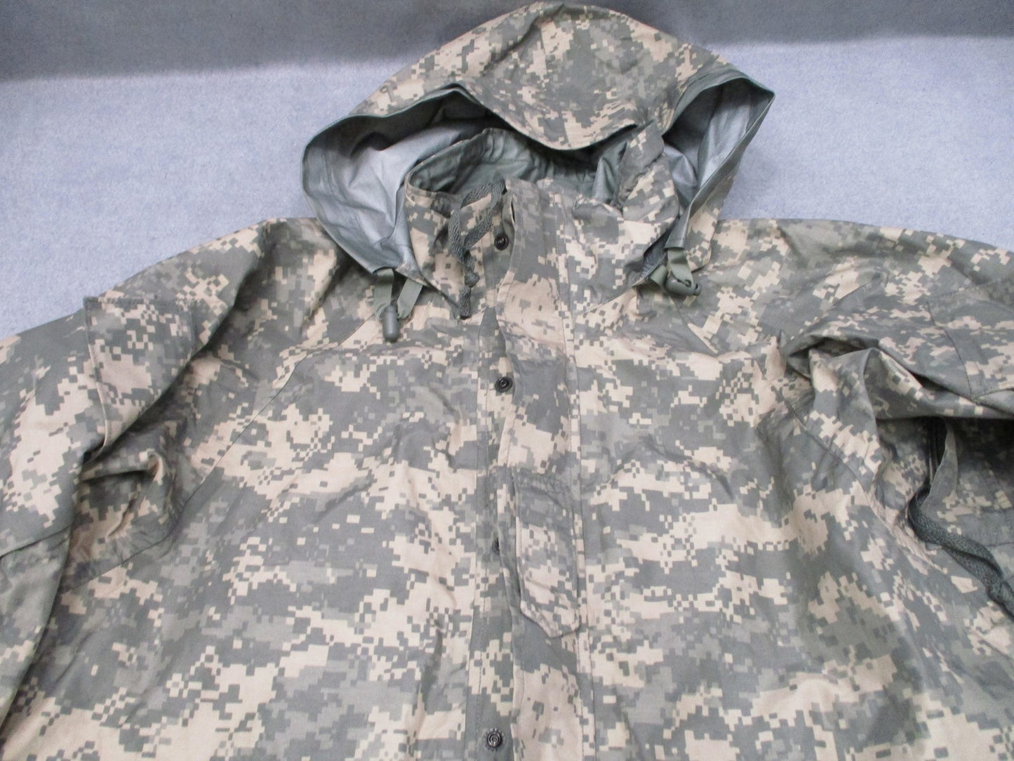 US Military ECWCS Gen II Cold Weather Parka UCP Camo Medium Regular Tennier