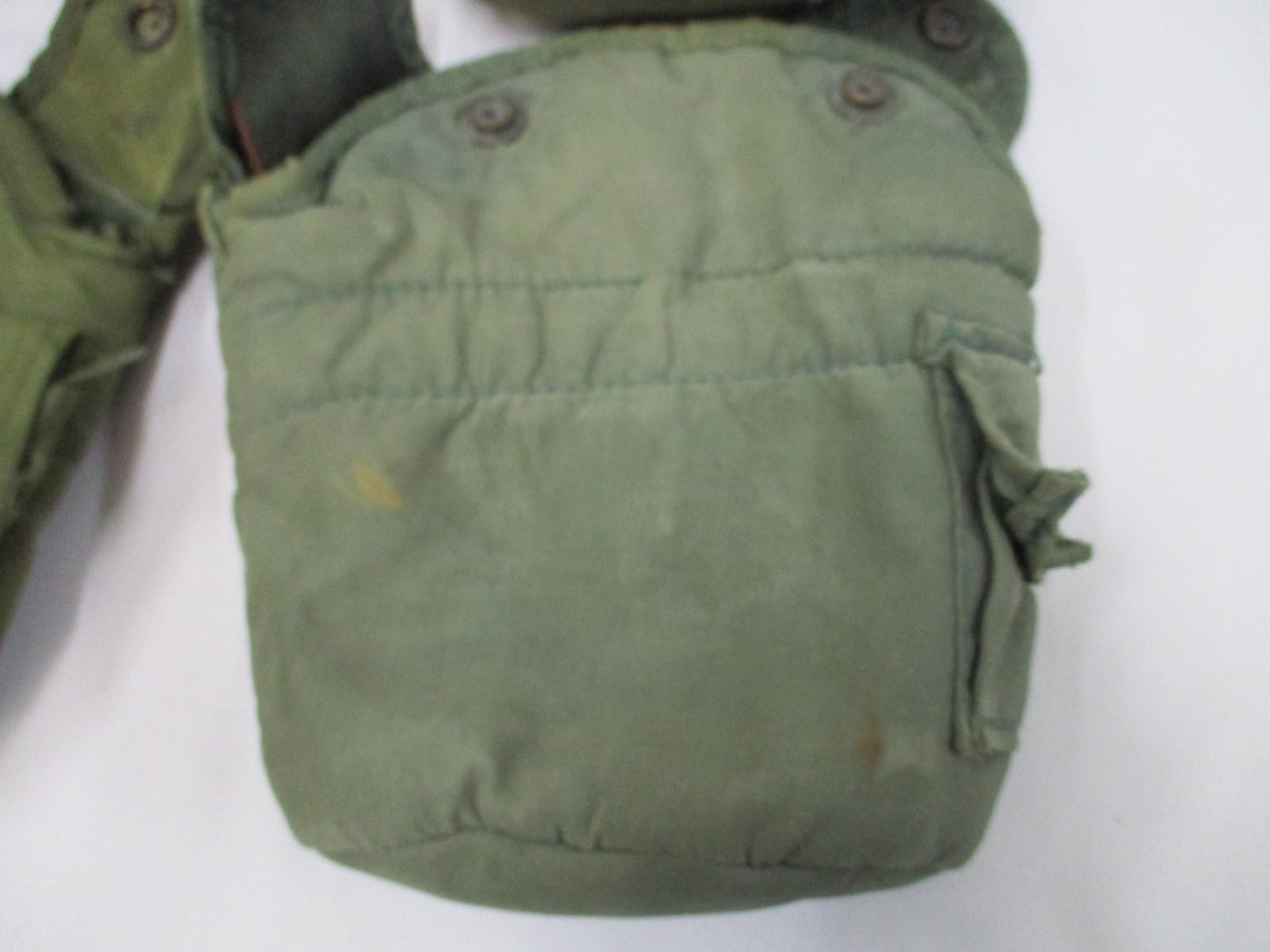 USGI Military Issue 1 Quart Canteen Set Kit with Cup and ALICE Pouch, Used