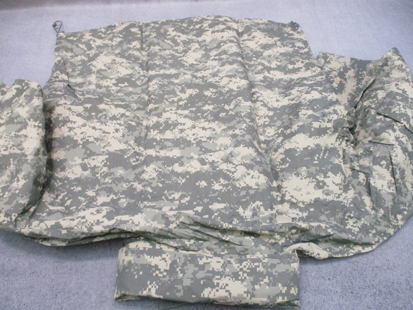 New US Army ECWCS Gen III Level 6 GORE-TEX Jacket UCP Digital Camo XL-XL