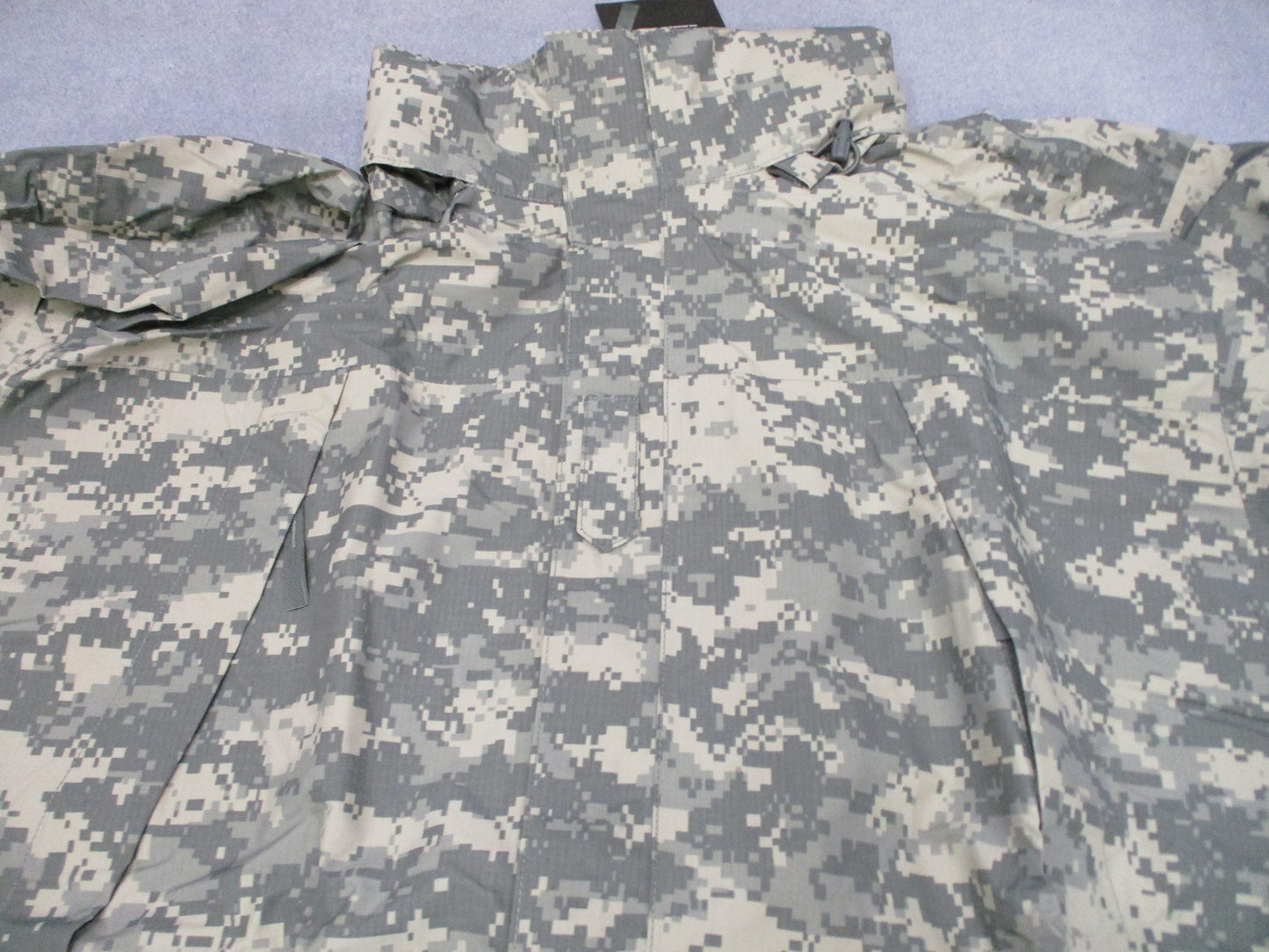 New US Army ECWCS Gen III Level 6 GORE-TEX Jacket UCP Digital Camo XL-XL