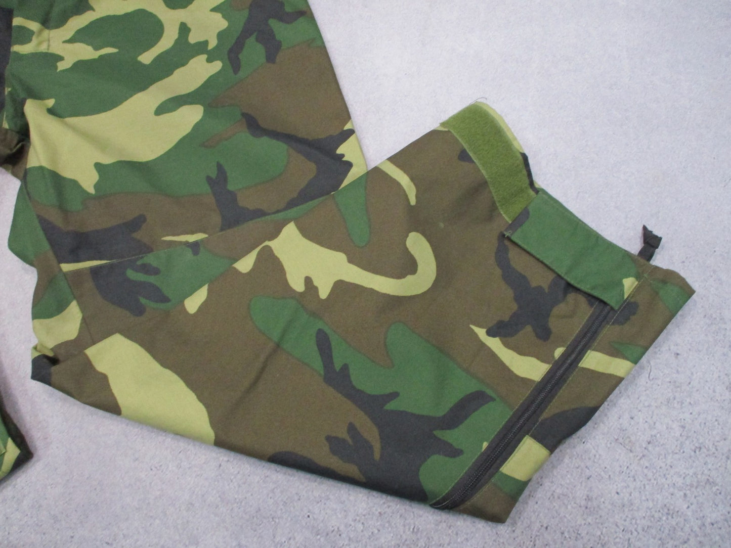 USGI Camouflage ECWCS Cold Weather Trousers Medium-Regular NSN 8415-01-228-1346