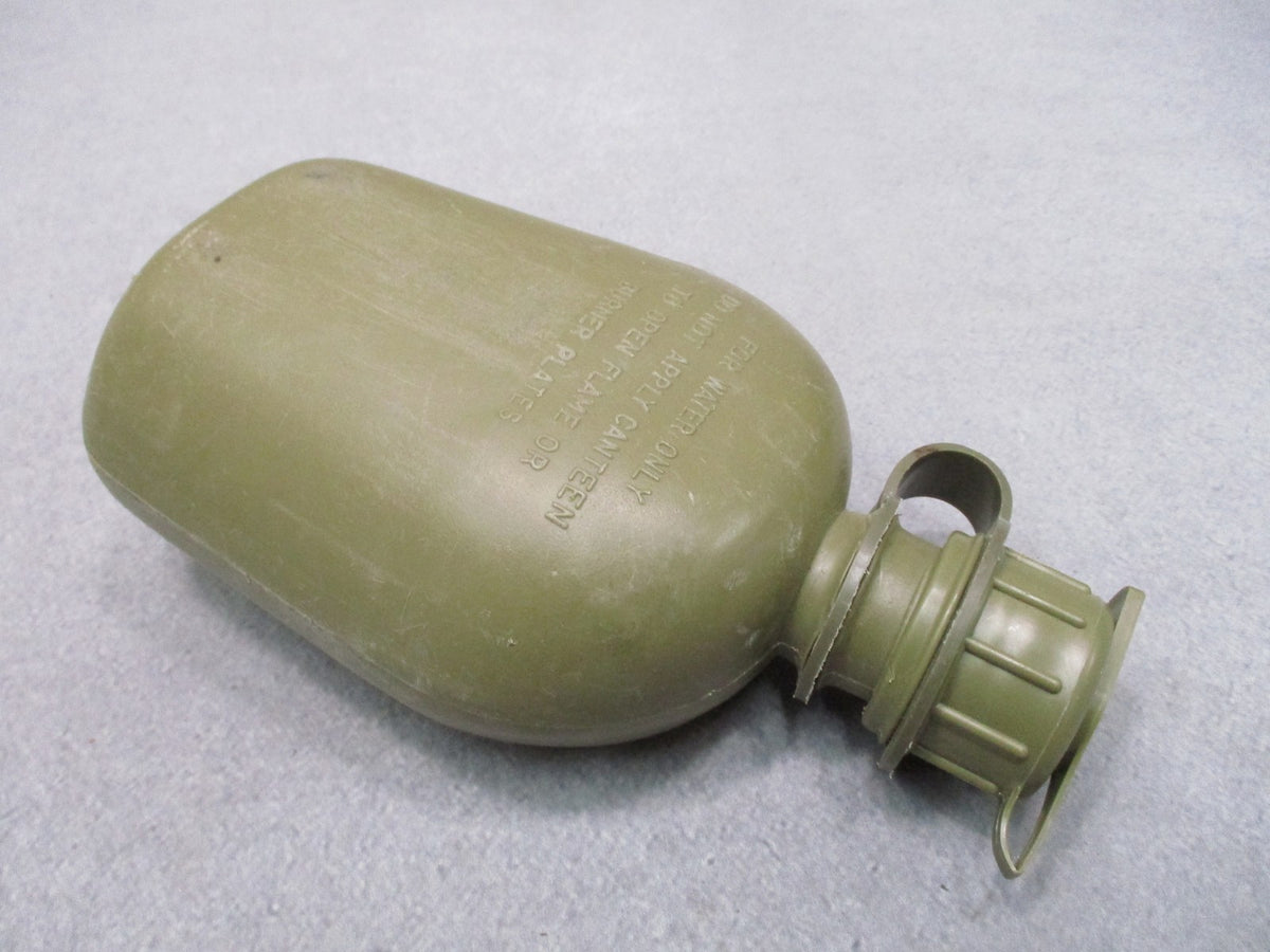 2x PACK NOS USGI 1 & 2 QT Canteen Cap Kit M40 Gas Mask Caps Retention Strap