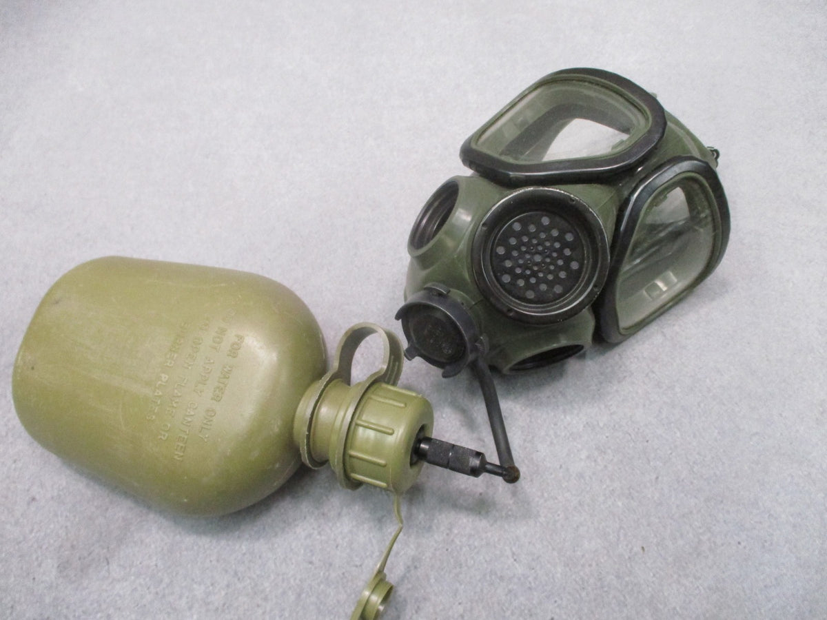 2x PACK NOS USGI 1 & 2 QT Canteen Cap Kit M40 Gas Mask Caps Retention Strap
