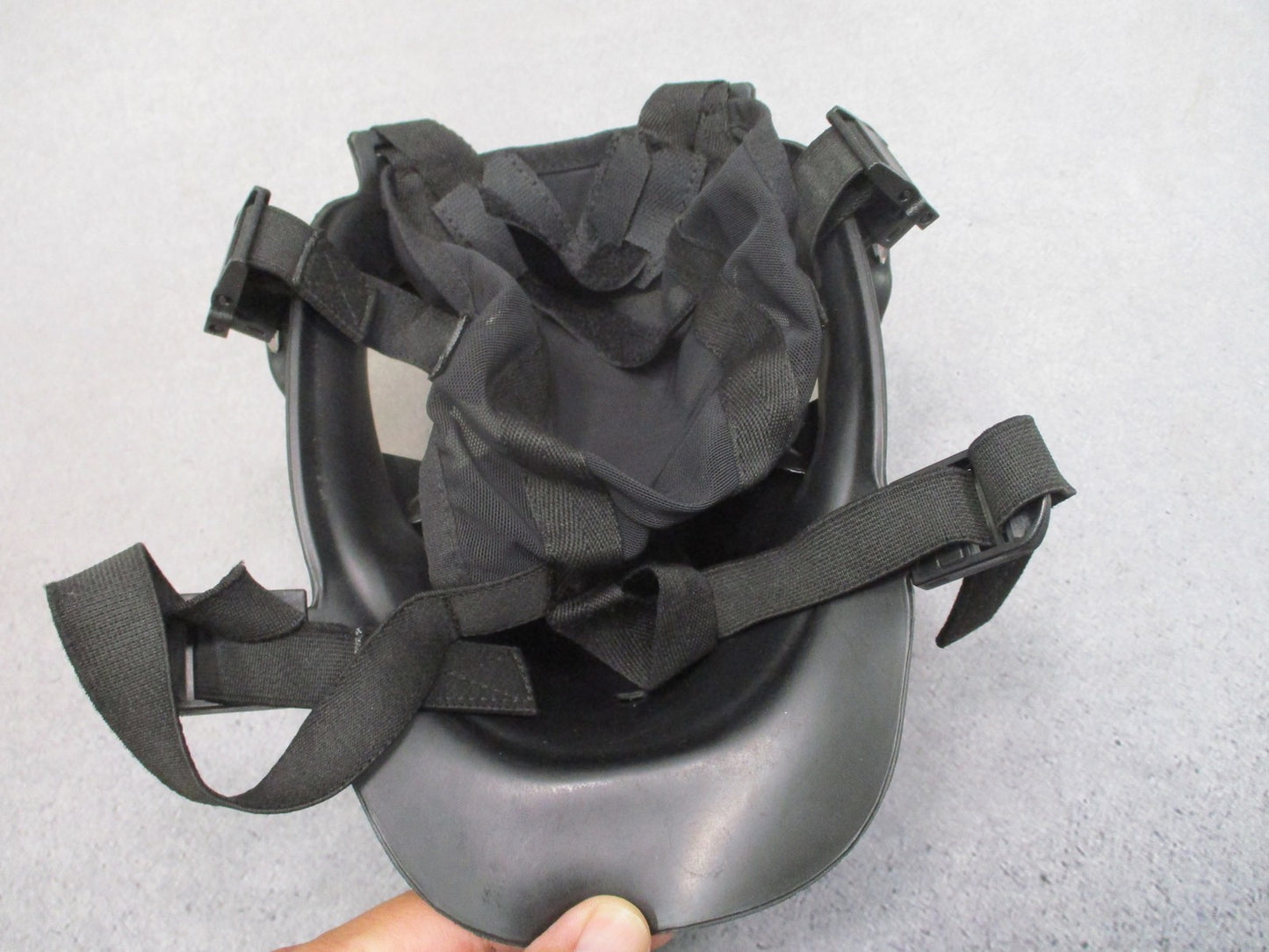 Avon M50 JSGPM Gas Mask Size Medium Kit w/ M61 Canister, Bag & Accessories