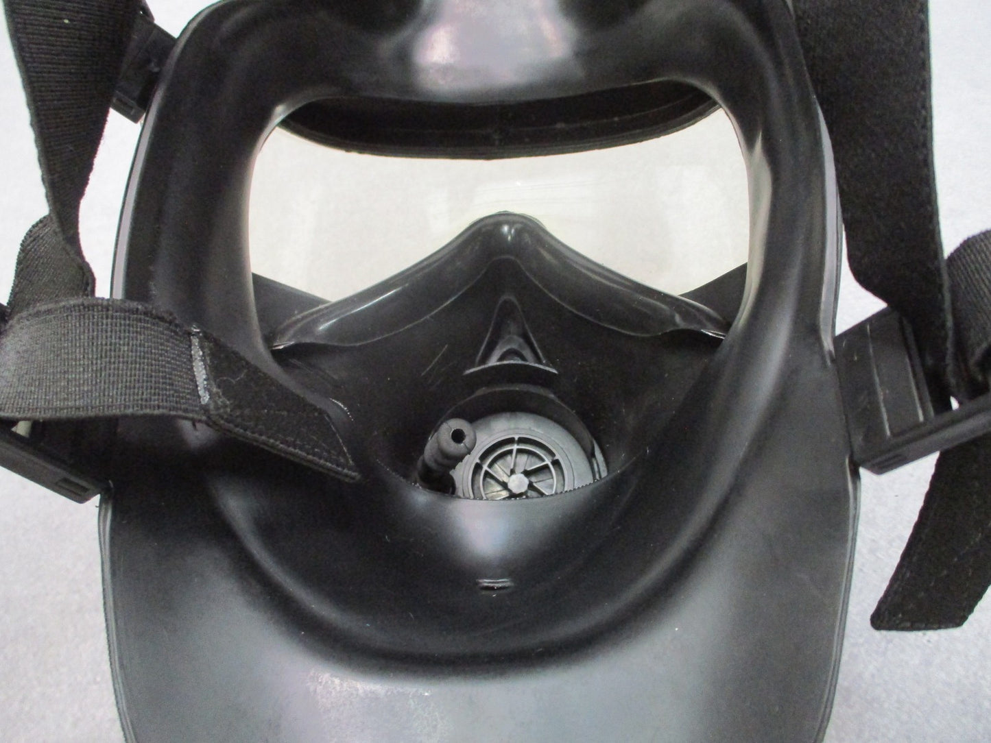 Avon M50 JSGPM Gas Mask Size Medium Kit w/ M61 Canister, Bag & Accessories
