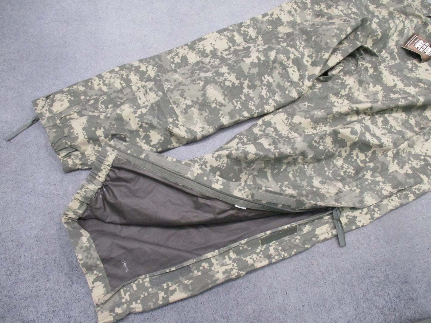 GEN 3 ACU DIGITAL GORE-TEX PANTS LEVEL 6 TROUSERS WET WEATHER PANTS LARGE/REG