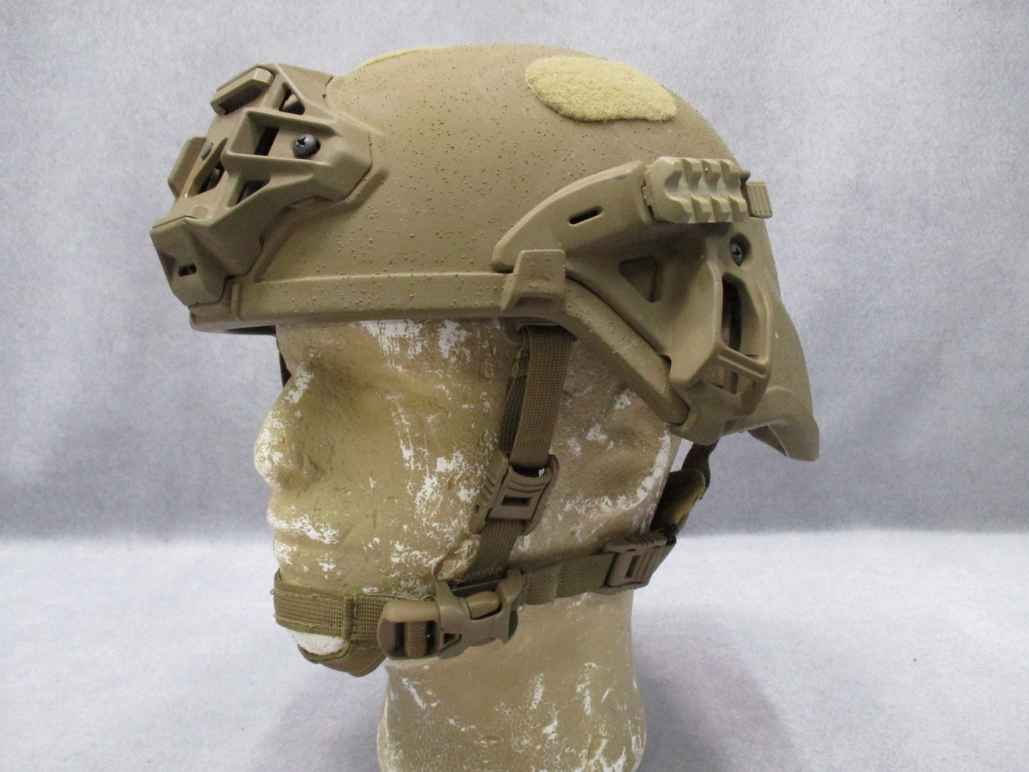 GTX IHPS MILITARY TACTICAL HELMET w. RAILS MEDIUM COYOTE BROWN NVG MOUNT MODULAR
