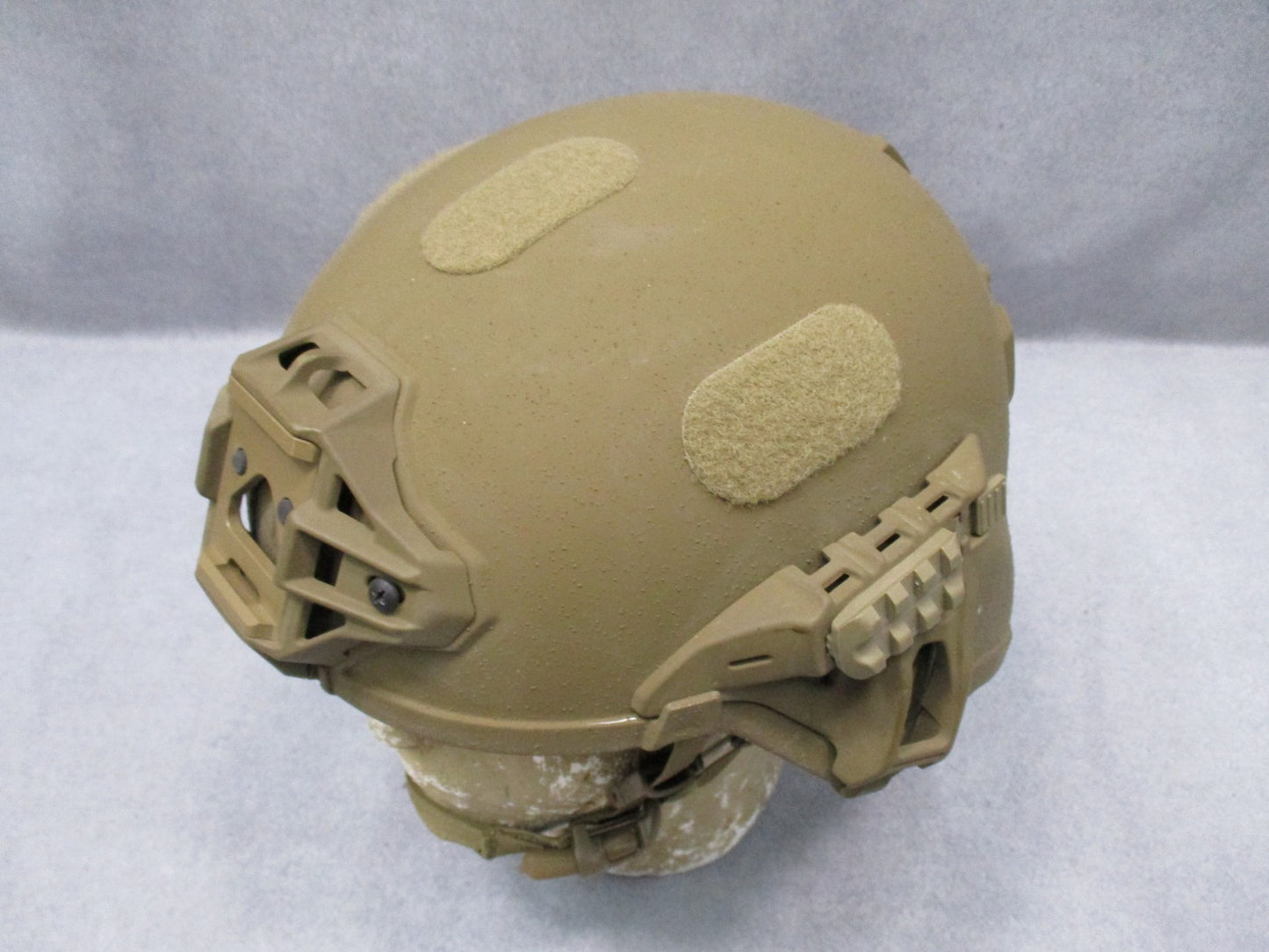 GTX IHPS MILITARY TACTICAL HELMET w. RAILS MEDIUM COYOTE BROWN NVG MOUNT MODULAR