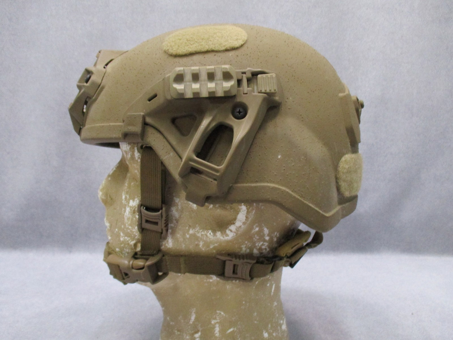 GTX IHPS MILITARY TACTICAL HELMET w. RAILS MEDIUM COYOTE BROWN NVG MOUNT MODULAR