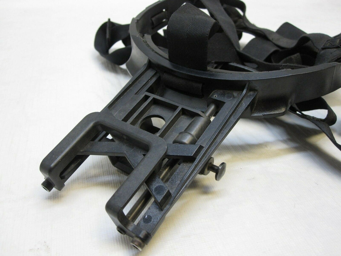US Military Issue AN/PVS-7B PVS-14 NVG Night Vision NVG Head Mount Skull Crusher