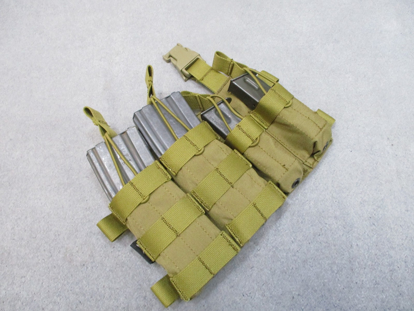 HRT Tactical Response Placard Coyote Brown 2 Rifle 2 Pistol Mag for Plate Vest