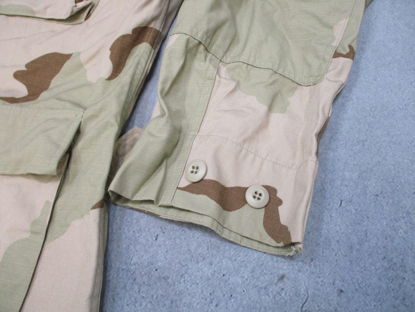 US Military Desert Camo Combat Coat Jacket Large-Long 50% Nylon 50% Cotton