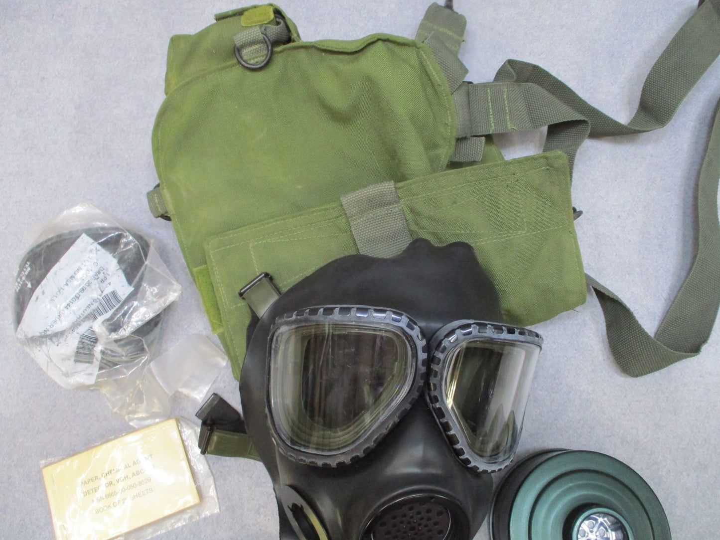 USGI M40 Gas Mask Medium 2003 w/ Filter Carrier Lens Covers Military Surplus