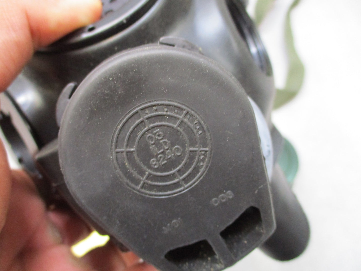 USGI M40 Gas Mask Medium 2003 w/ Filter Carrier Lens Covers Military Surplus