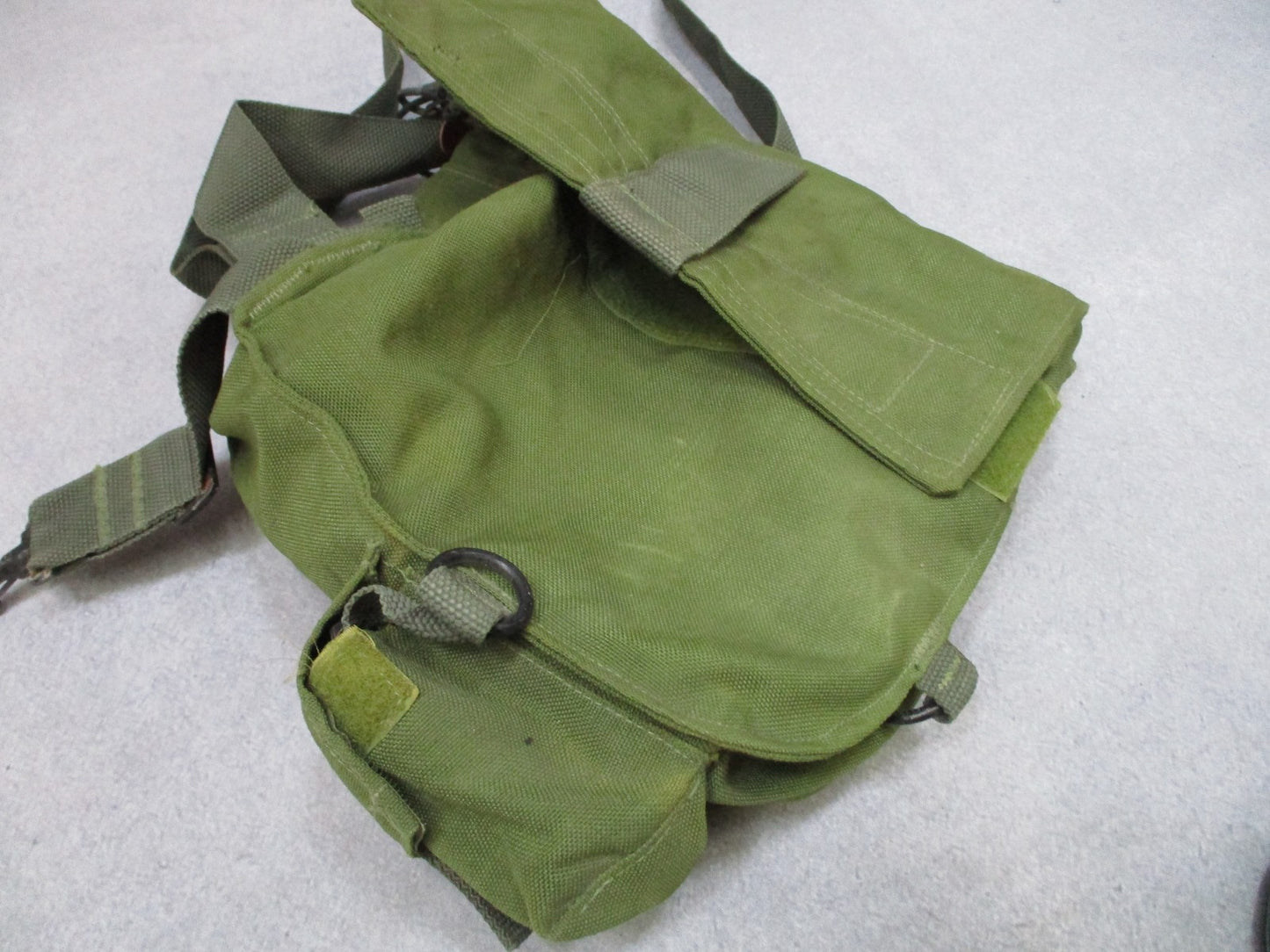 USGI M40 Gas Mask Medium 2003 w/ Filter Carrier Lens Covers Military Surplus