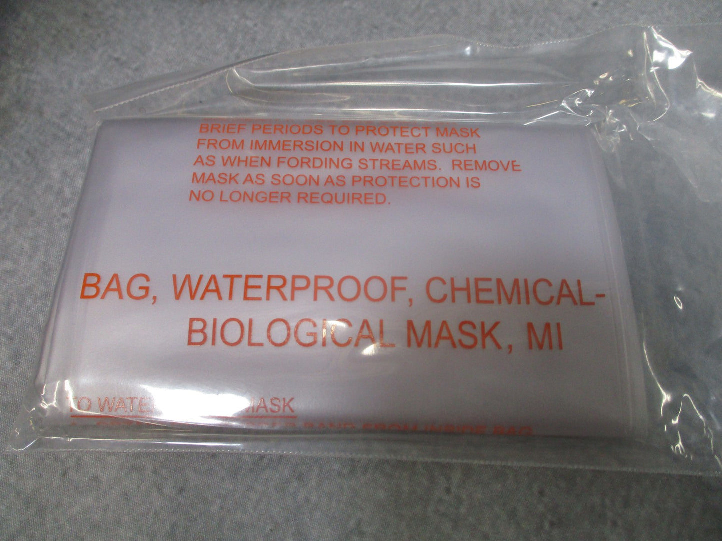 USGI M40 Gas Mask Medium Kit M40A1 Protective Mask NOS 2006 w/ Carrier Outserts