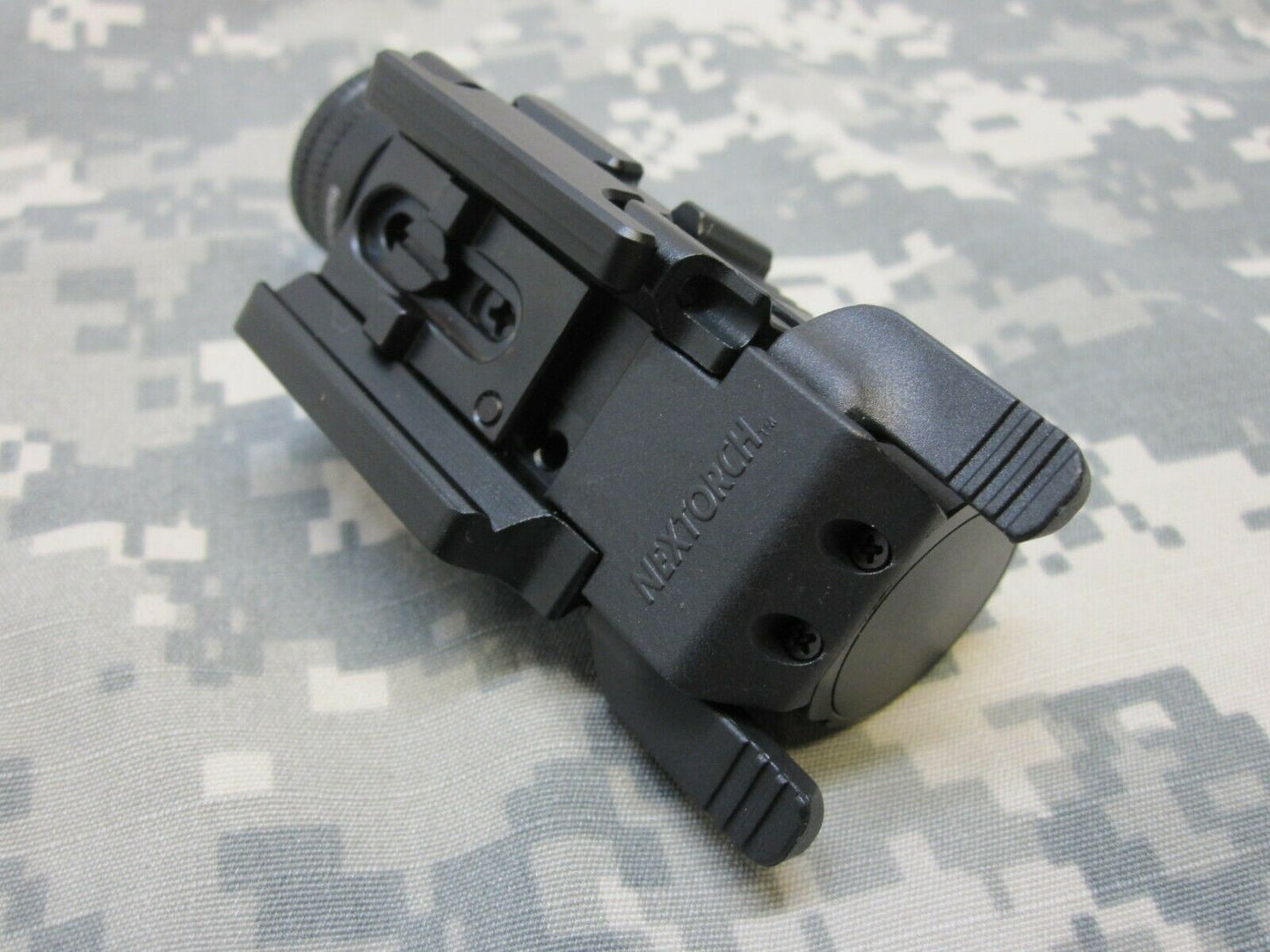 NEXTORCH 230 LUMENS UNIVERSAL ADJUSTABLE RAIL MOUNT HANDGUN PISTOL LIGHT LED