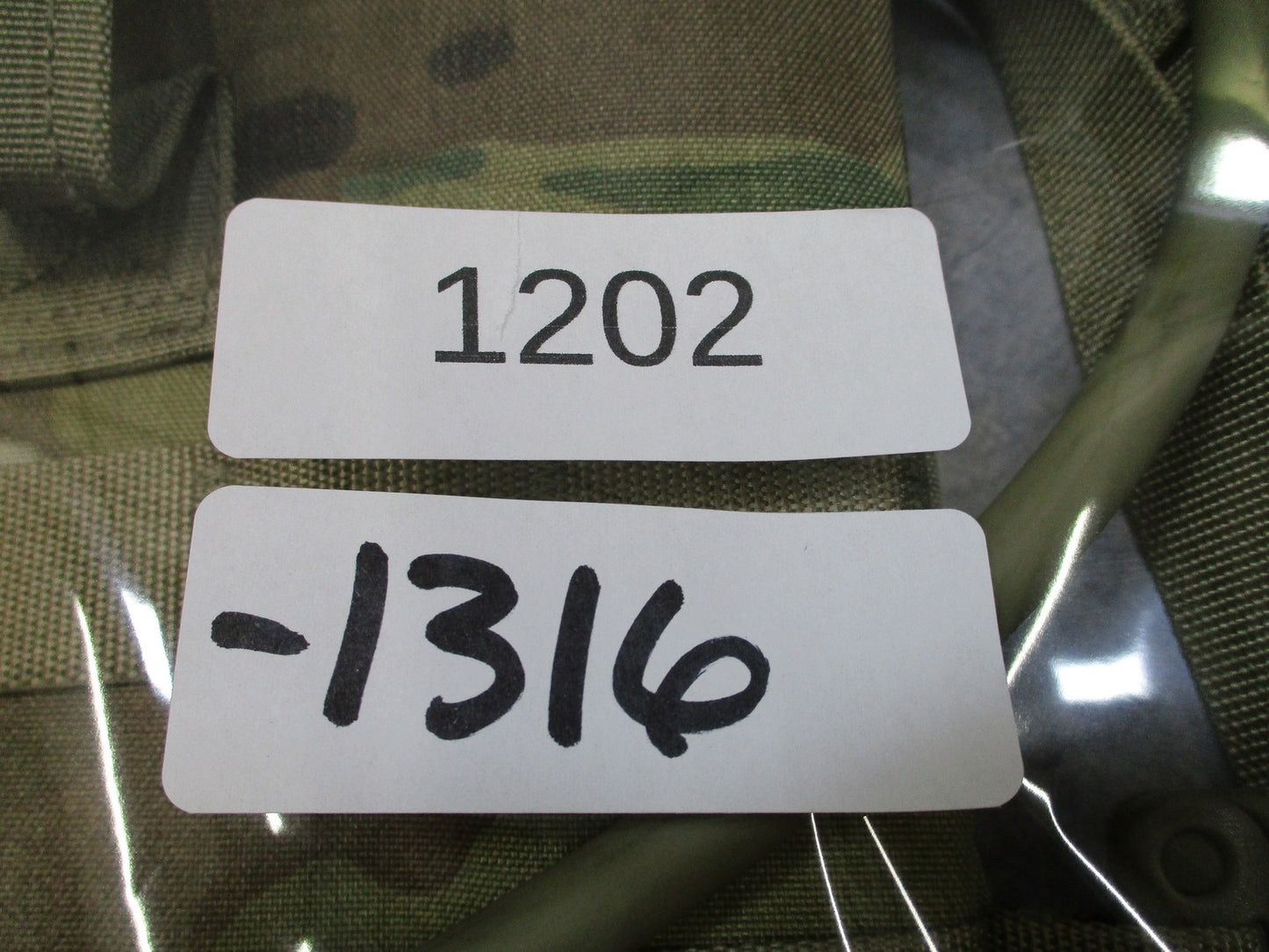 US Military MOLLE II Hydration System Carrier w/ Bladder & Tube MultiCam Used