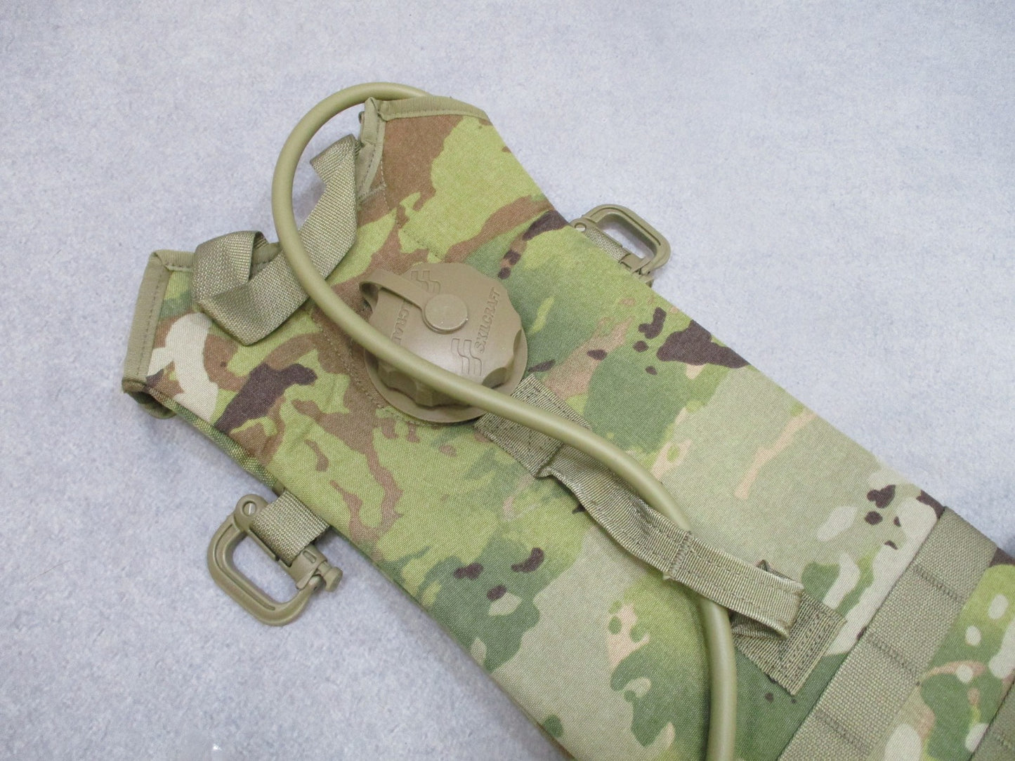 MOLLE II Hydration System Carrier Army Issues OCP Scorpion Excellent w. Bladder