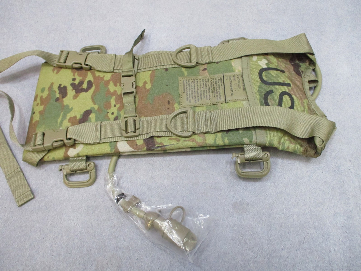 MOLLE II Hydration System Carrier Army Issues OCP Scorpion Excellent w. Bladder