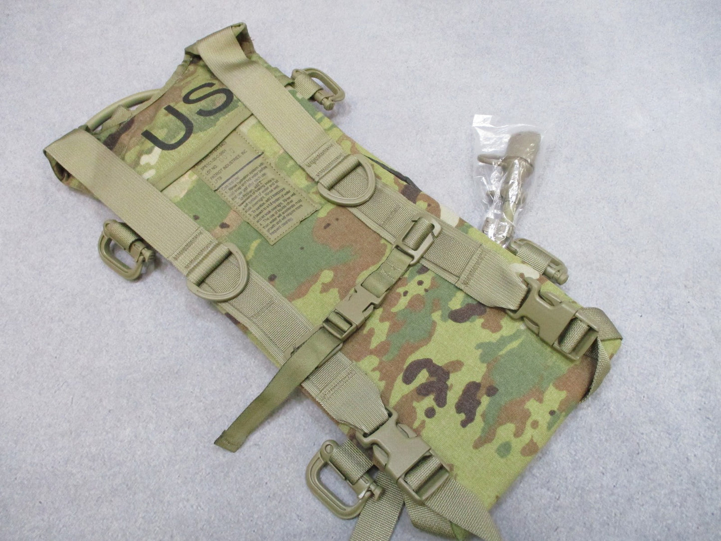 MOLLE II Hydration System Carrier Army Issues OCP Scorpion Excellent w. Bladder