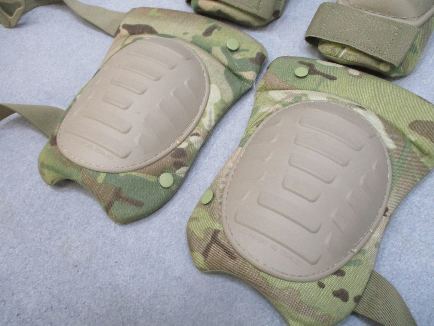 McGuire-Nicholas Tactical Knee Pads MultiCam Camo Pair Set Used Excellent