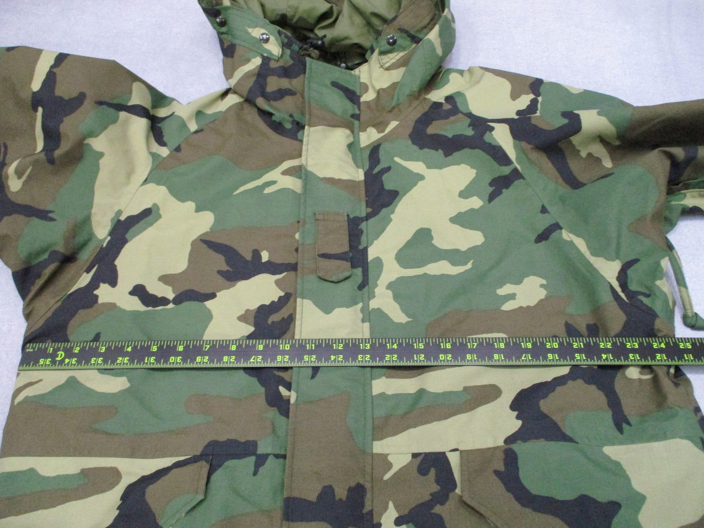 USGI ECWCS Woodland Gore-Tex Parka Large Regular Alpha Ind. 8415-01-228-1319