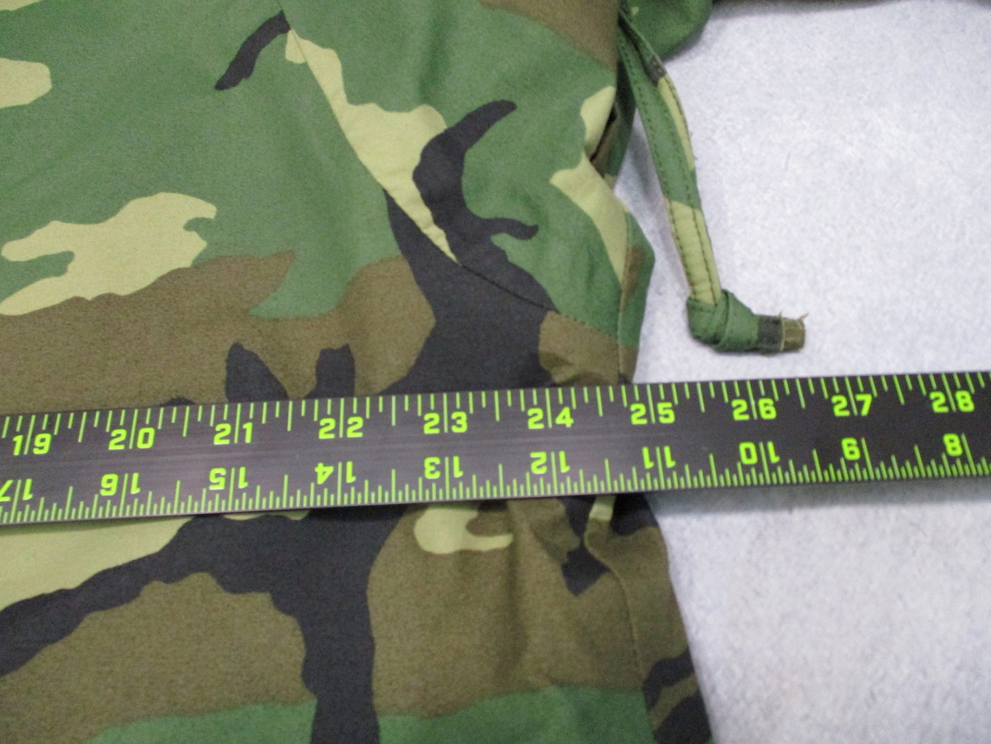 USGI ECWCS Woodland Gore-Tex Parka Large Regular Alpha Ind. 8415-01-228-1319