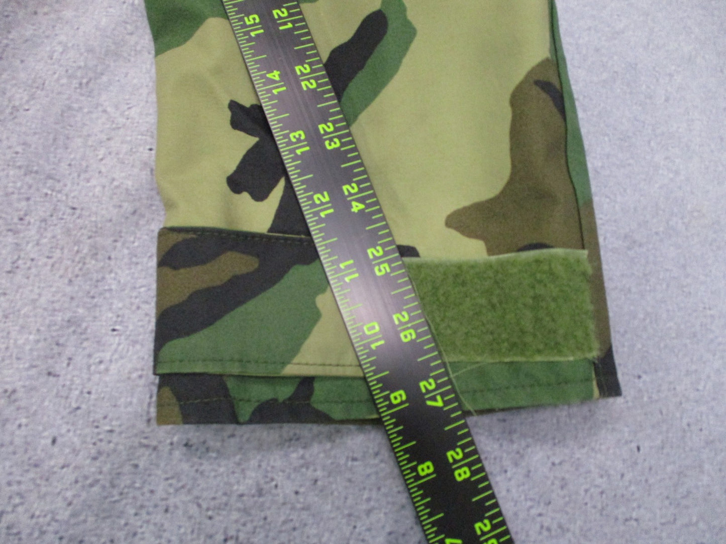 USGI ECWCS Woodland Gore-Tex Parka Large Regular Alpha Ind. 8415-01-228-1319