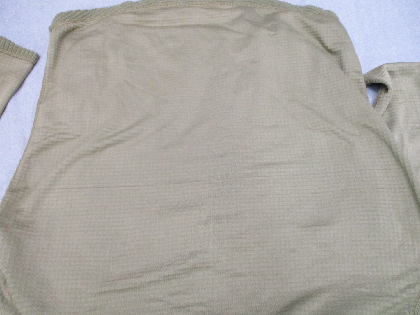 US Military ECWCS Gen III Level 2 Grid Fleece Pullover Tan Large Regular