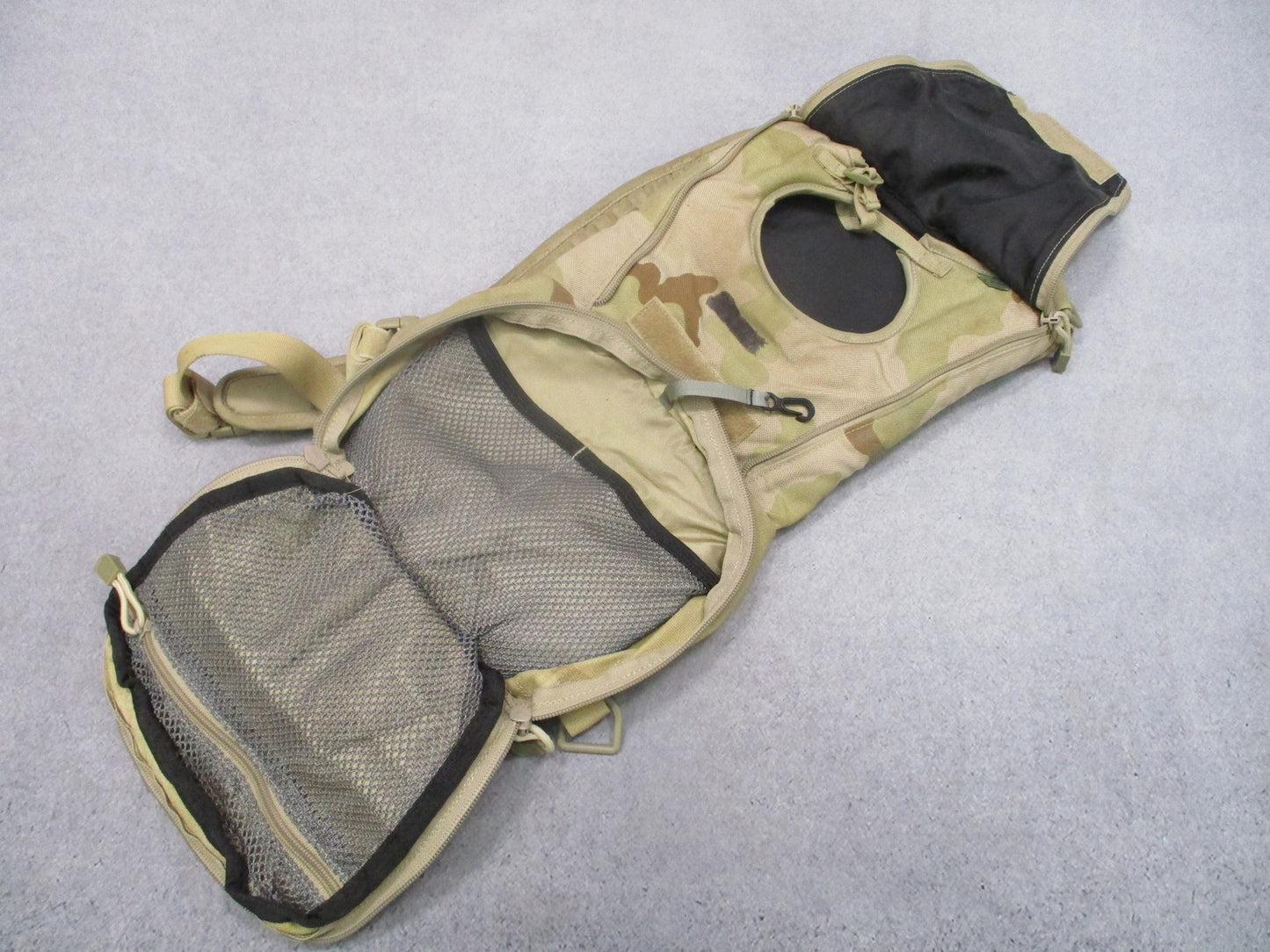CamelBak Ambush Tactical Hydration Pack MOLLE Cordura Desert DCU (used)