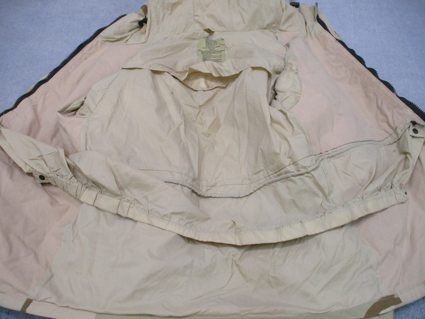 US Military ECWCS Gen II Gore-Tex Parka Desert Camo Medium Regular Jacket