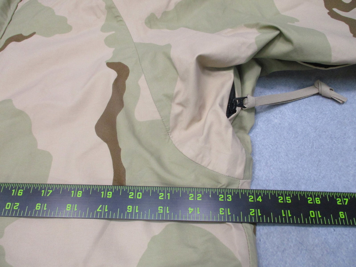 US Military ECWCS Gen II Gore-Tex Parka Desert Camo Medium Regular Jacket