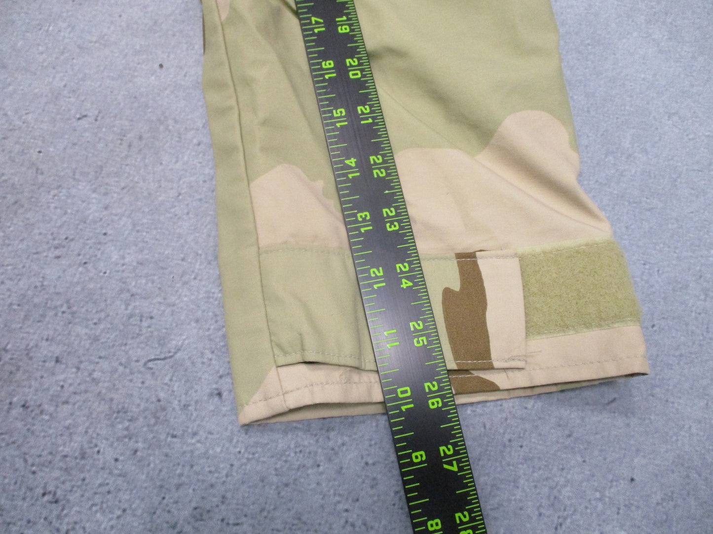US Military ECWCS Gen II Gore-Tex Parka Desert Camo Medium Regular Jacket