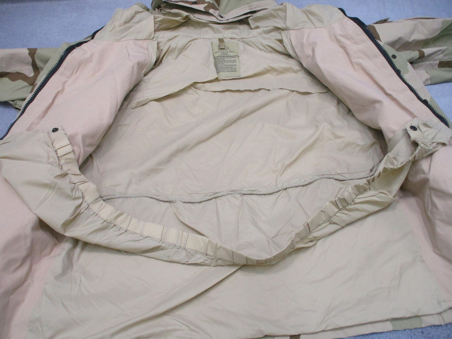 US Military ECWCS Gore-Tex Parka Desert Camo DCU Tactical Jacket Size Large-Reg