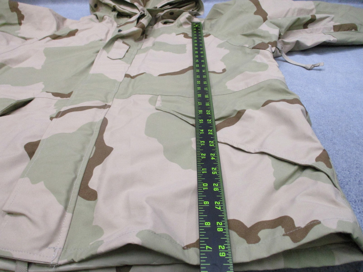 US Military ECWCS Gore-Tex Parka Desert Camo DCU Tactical Jacket Size Large-Reg