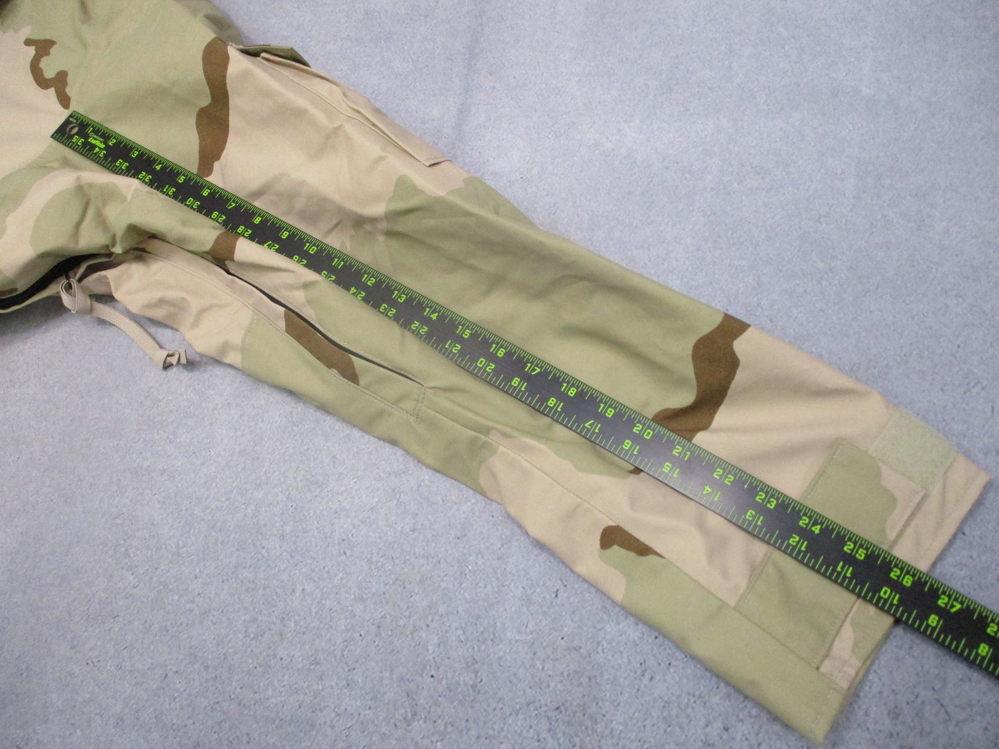 US Military ECWCS Gore-Tex Parka Desert Camo DCU Tactical Jacket Size Large-Reg