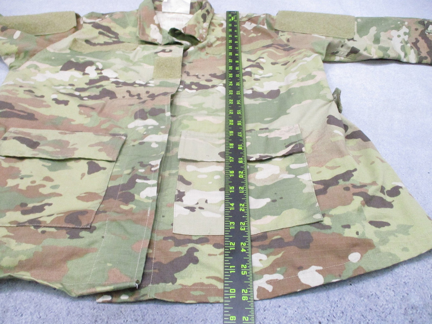 US Military OCP Maternity Utility Uniform Coat Size Medium X-Short Ripstop